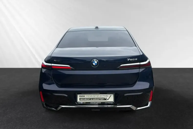 BMW 750 (Seria 7) din 2025 cu 10.700 km - oferta BMW261691 - foto 8