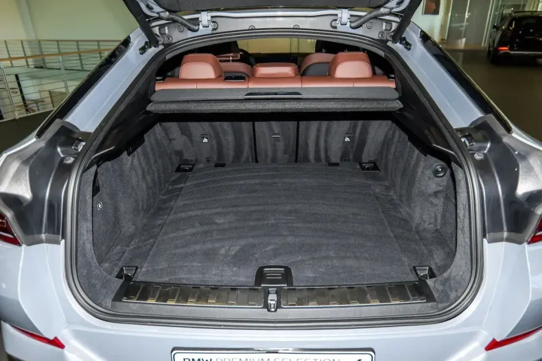 BMW X6 (Seria X) din 2025 cu 45.034 km - oferta BMW261704 - foto 23