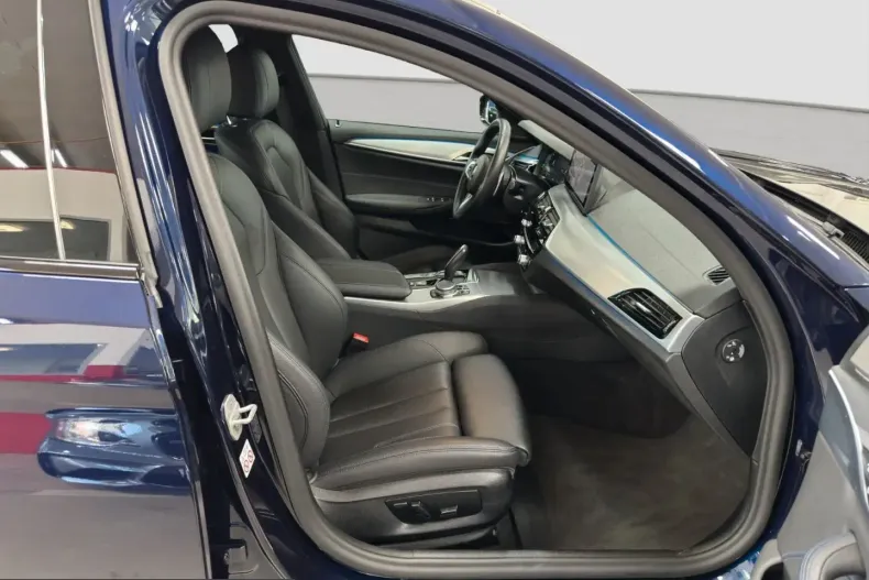 BMW 545 (Seria 5) din 2021 cu 58.270 km - oferta BMW261718 - foto 9