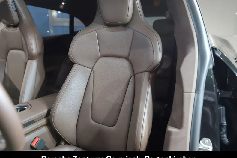 Porsche Taycan din 2025 cu 8.979 km - oferta POR261729 - foto 2