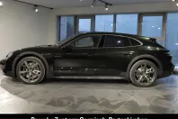 Porsche Taycan din 2025 cu 8.979 km - oferta POR261729 - foto 3