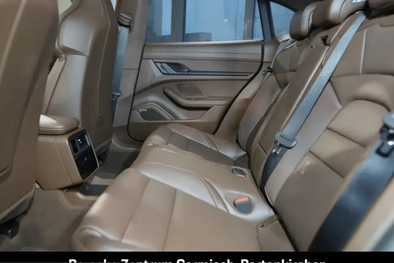 Porsche Taycan din 2025 cu 8.979 km - oferta POR261729 - foto 9