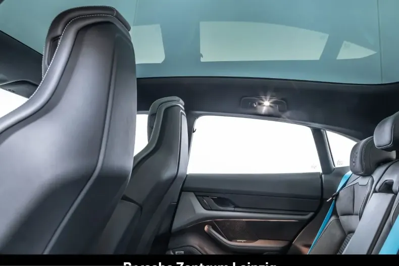 Porsche Taycan din 2025 cu 2.112 km - oferta POR261734 - foto 19