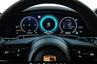 Porsche Taycan din 2025 cu 2.112 km - oferta POR261734 - foto 28