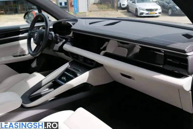 Porsche Macan din 2024 cu 49.966 km - oferta POR261736 - foto 15