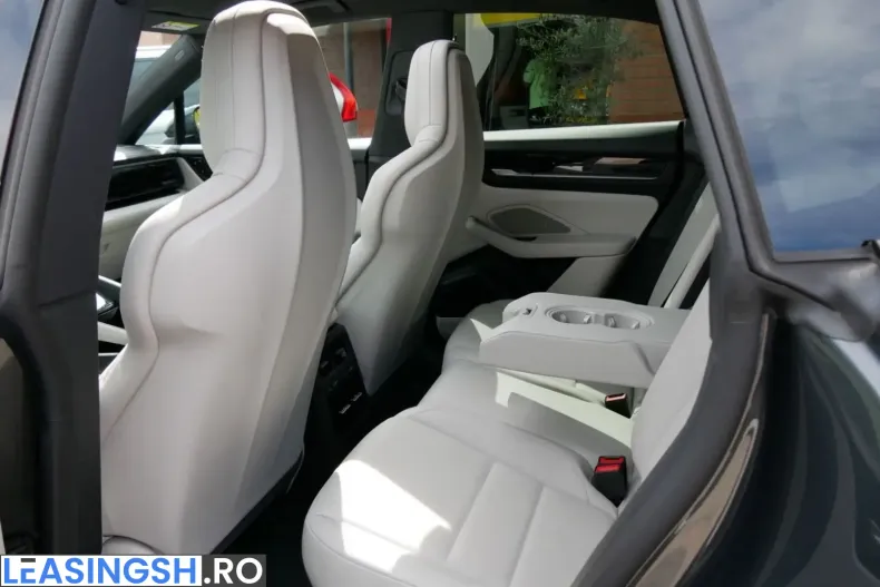 Porsche Macan din 2024 cu 49.966 km - oferta POR261736 - foto 25