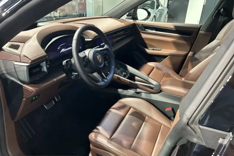 Porsche Macan din 2025 cu 7.400 km - oferta POR261738 - foto 22