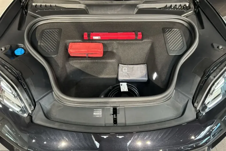 Porsche Macan din 2025 cu 7.400 km - oferta POR261738 - foto 24