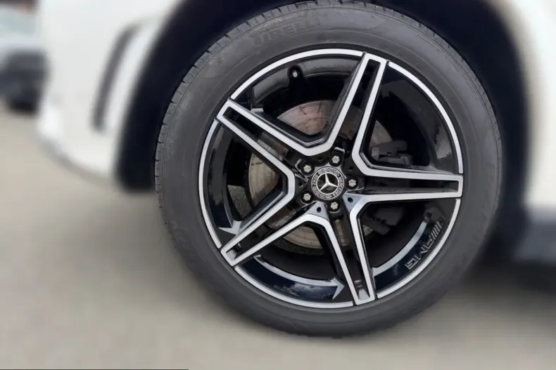 Mercedes-Benz GLS 400 (Clasa GLS) din 2023 cu 53.572 km - oferta MER261749 - foto 4