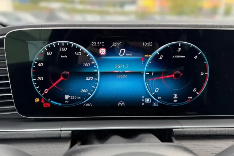 Mercedes-Benz GLS 400 (Clasa GLS) din 2023 cu 53.572 km - oferta MER261749 - foto 5