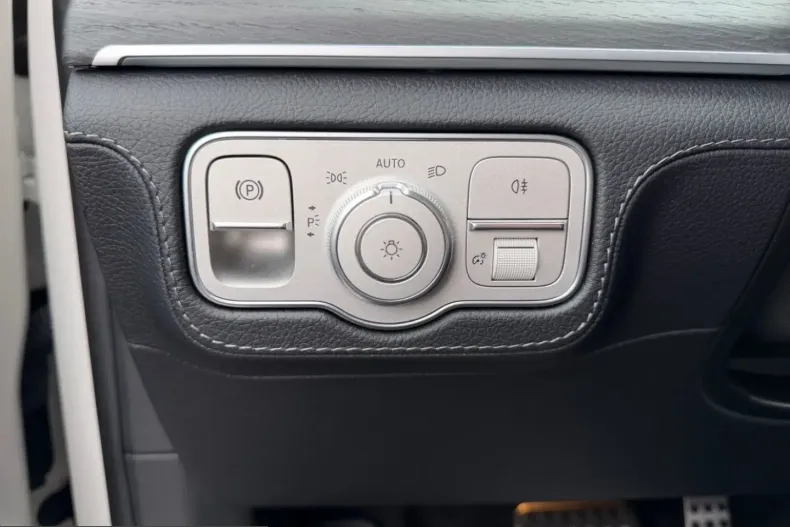 Mercedes-Benz GLS 400 (Clasa GLS) din 2023 cu 53.572 km - oferta MER261749 - foto 19