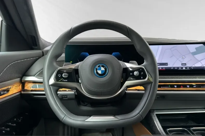 BMW 750 (Seria 7) din 2025 cu 45.300 km - oferta BMW261758 - foto 7