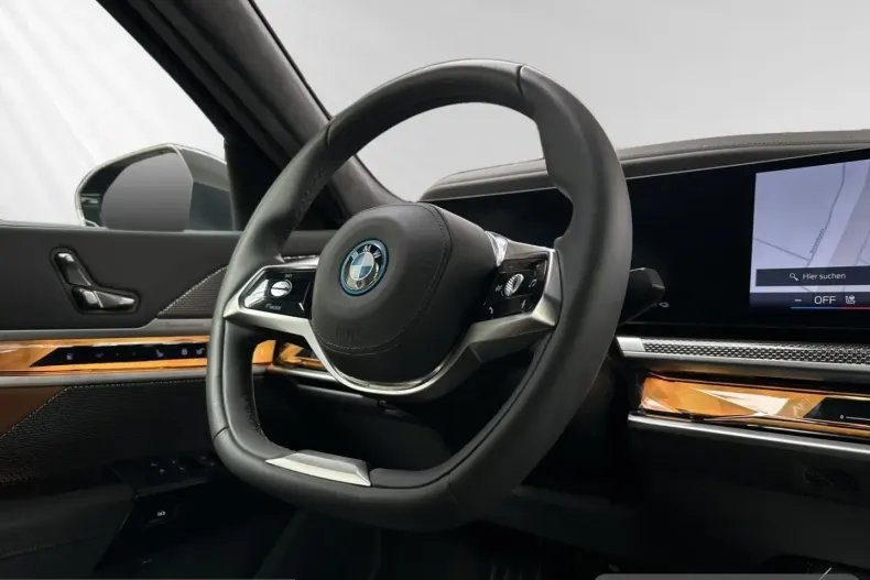BMW 750 (Seria 7) din 2025 cu 45.300 km - oferta BMW261758 - foto 24