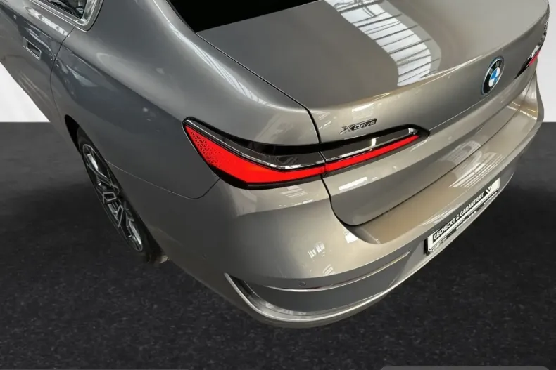 BMW 750 (Seria 7) din 2025 cu 45.300 km - oferta BMW261758 - foto 37