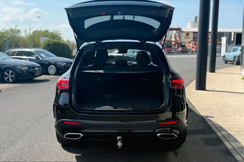 Mercedes-Benz GLC 300 (Clasa GLC) din 2025 cu 15.780 km - oferta MER261767 - foto 6
