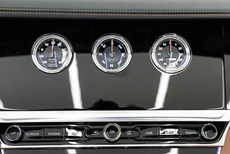 Bentley Continental GTC din 2025 cu 5.900 km - oferta BEN261781 - foto 16
