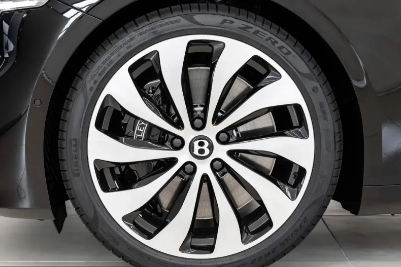 Bentley Continental GTC din 2025 cu 5.900 km - oferta BEN261781 - foto 27