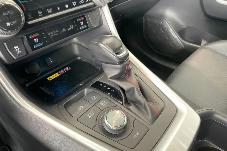 Toyota RAV4 din 2022 cu 66.525 km - oferta TOY261787 - foto 26