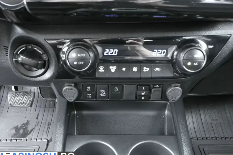 Toyota Hilux din 2024 cu 75.200 km - oferta TOY261788 - foto 20