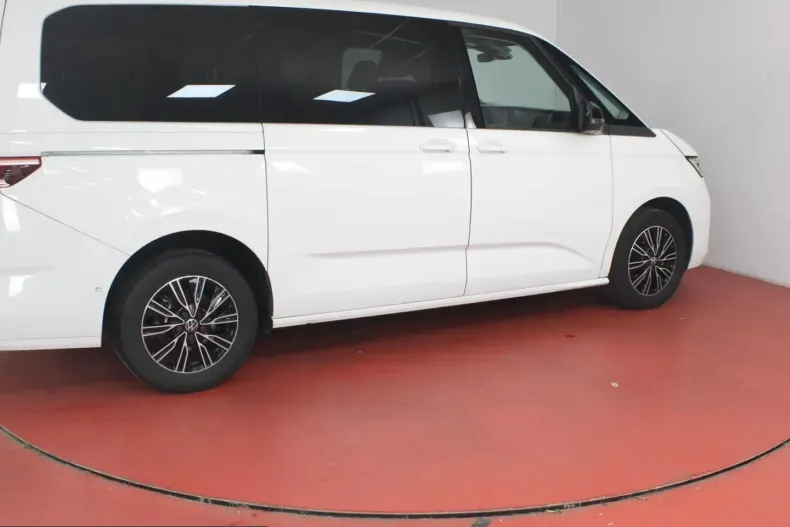 Volkswagen T7 Multivan din 2024 cu 47.175 km - oferta VOL261800 - foto 17
