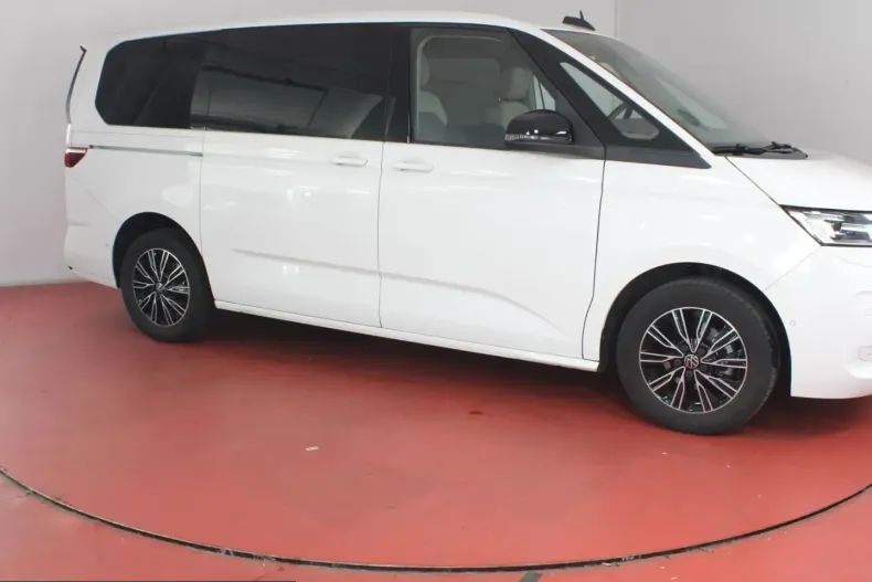 Volkswagen T7 Multivan din 2024 cu 47.175 km - oferta VOL261800 - foto 21