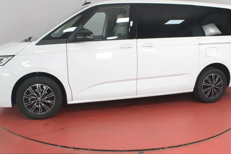 Volkswagen T7 Multivan din 2024 cu 47.175 km - oferta VOL261800 - foto 28