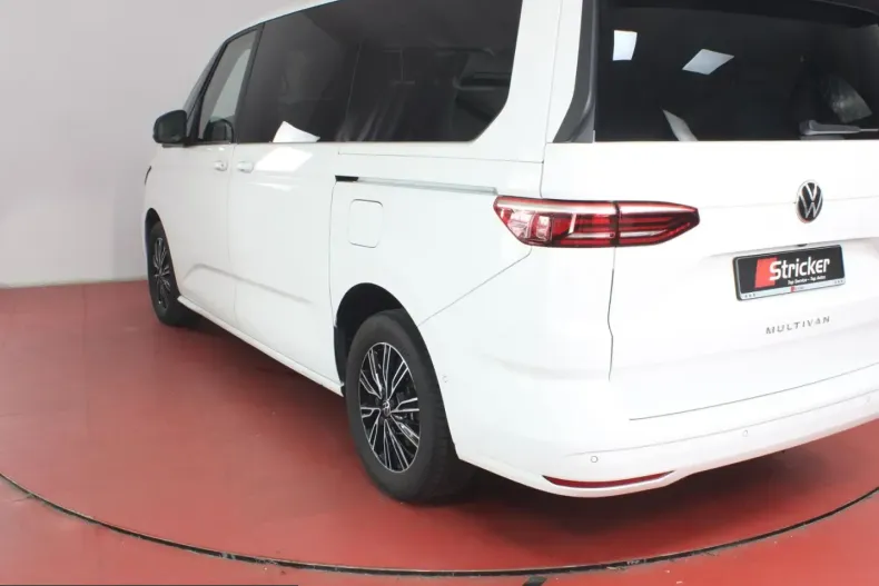 Volkswagen T7 Multivan din 2024 cu 47.175 km - oferta VOL261800 - foto 33