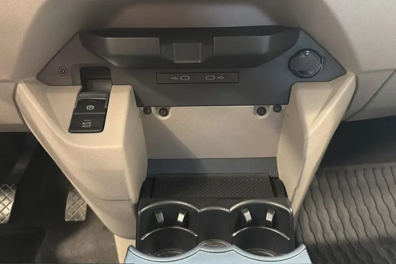 Volkswagen T7 Multivan din 2024 cu 38.400 km - oferta VOL261801 - foto 26