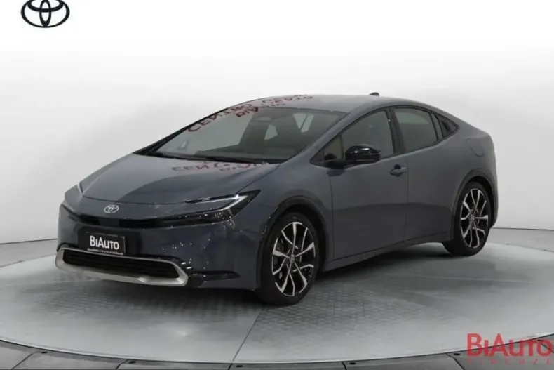 Toyota Prius din 2025 cu 7.500 km - oferta TOY261808 - foto 1