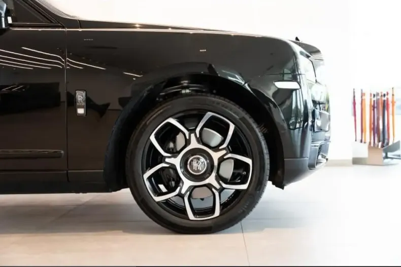 Rolls-Royce Cullinan din 2024 cu 7.500 km - oferta ROL261814 - foto 8