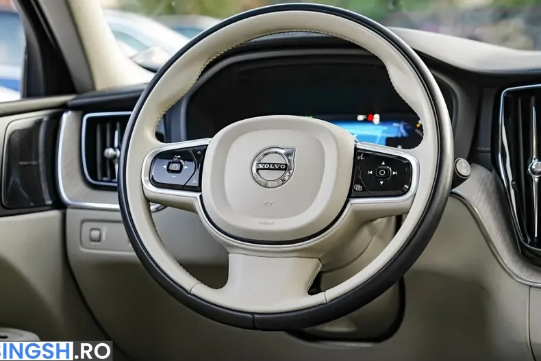 Volvo XC60 din 2022 cu 59.700 km - oferta VOL261827 - foto 22