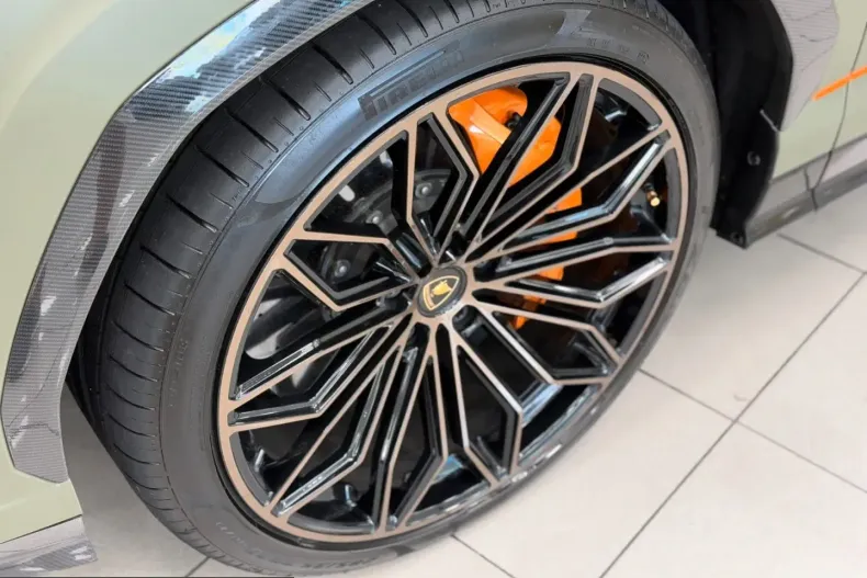 Lamborghini Urus din 2025 cu 23.151 km - oferta LAM261844 - foto 11