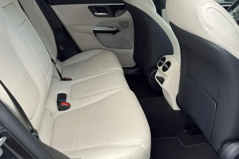 Mercedes-Benz GLC 220 (Clasa GLC) din 2023 cu 38.777 km - oferta MER261857 - foto 28