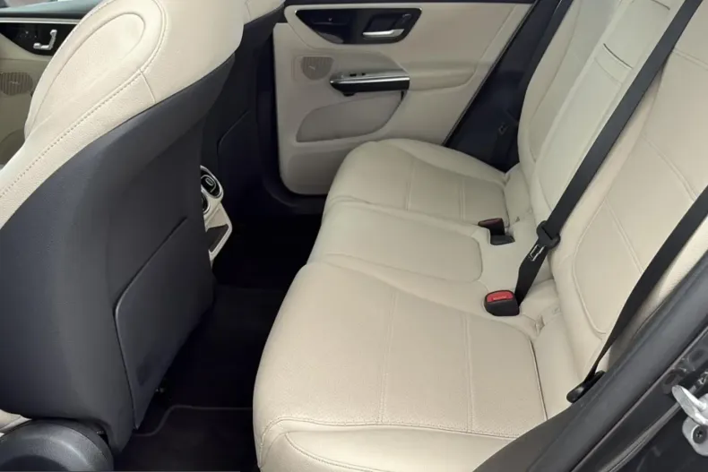 Mercedes-Benz GLC 220 (Clasa GLC) din 2023 cu 38.777 km - oferta MER261857 - foto 31