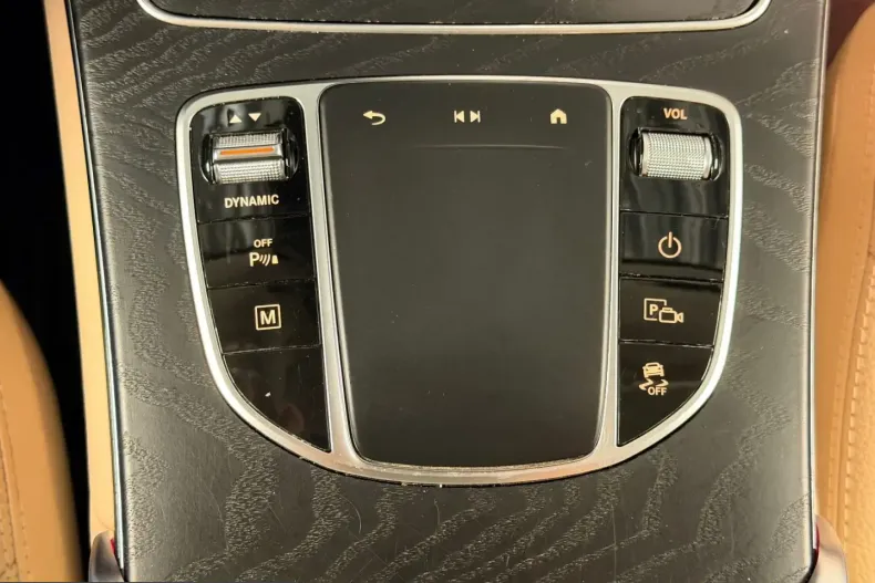 Mercedes-Benz GLC 300 (Clasa GLC) din 2022 cu 91.000 km - oferta MER261858 - foto 14