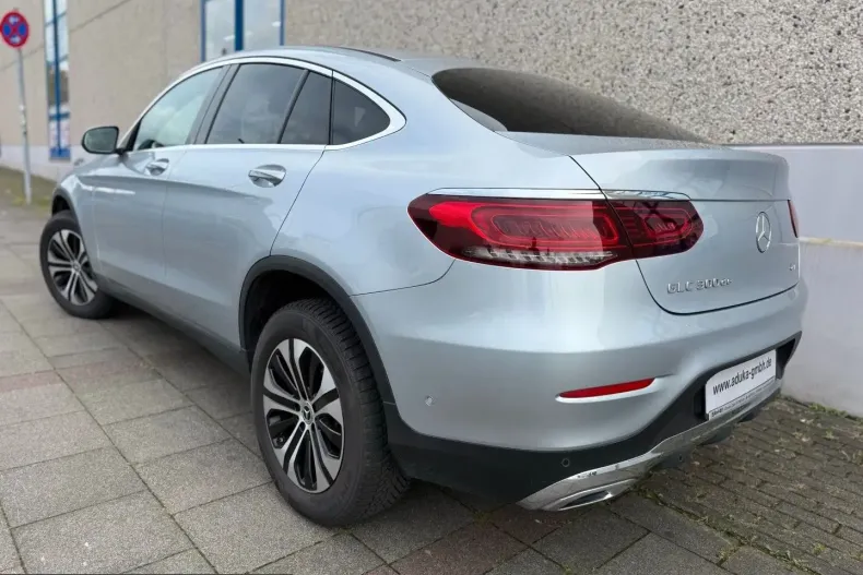 Mercedes-Benz GLC 300 (Clasa GLC) din 2022 cu 98.000 km - oferta MER261859 - foto 10