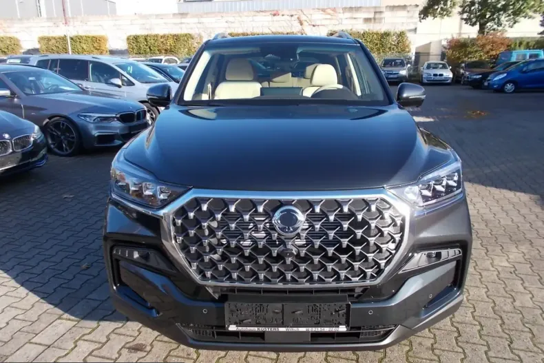 Ssangyong REXTON din 2024 cu 3.200 km - oferta SSA261860 - foto 2