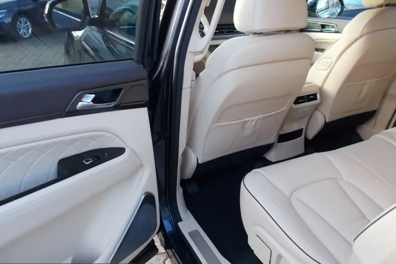 Ssangyong REXTON din 2024 cu 3.200 km - oferta SSA261860 - foto 12