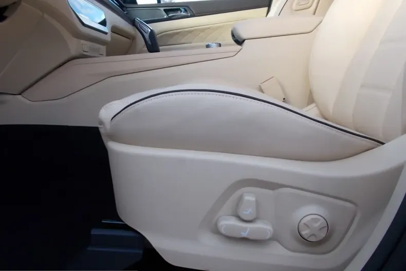 Ssangyong REXTON din 2024 cu 3.200 km - oferta SSA261860 - foto 15