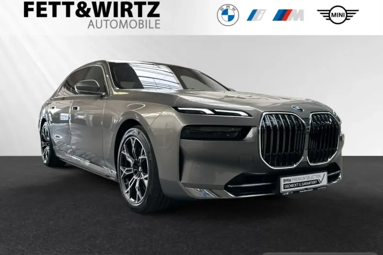 BMW 750 (Seria 7) din 2025 cu 45.300 km - oferta BMW261869 - foto 1