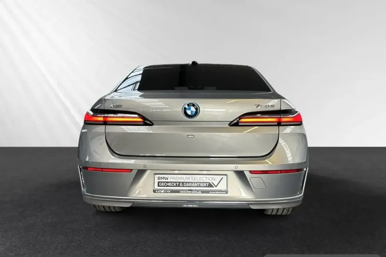 BMW 750 (Seria 7) din 2025 cu 45.300 km - oferta BMW261869 - foto 8