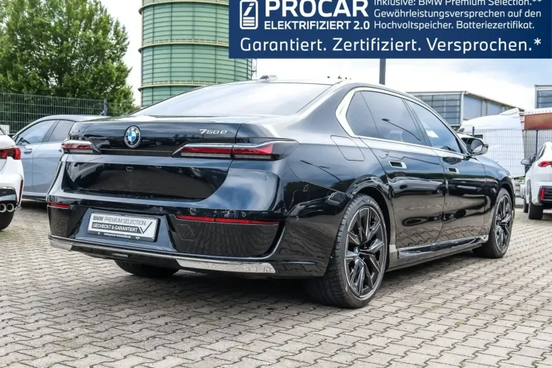 BMW 750 (Seria 7) din 2024 cu 36.345 km - oferta BMW261872 - foto 2