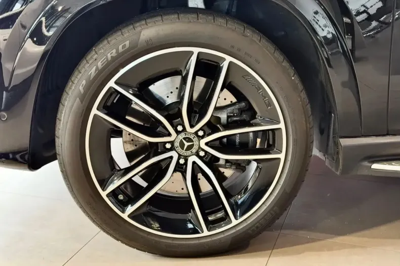 Mercedes-Benz GLE 350 (Clasa GLE) din 2025 cu 38.500 km - oferta MER261874 - foto 2