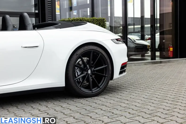 Porsche 992 din 2021 cu 25.340 km - oferta POR261879 - foto 4