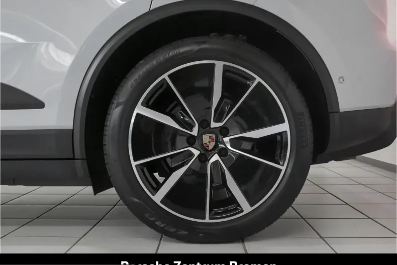 Porsche Macan din 2024 cu 29.800 km - oferta POR261881 - foto 10