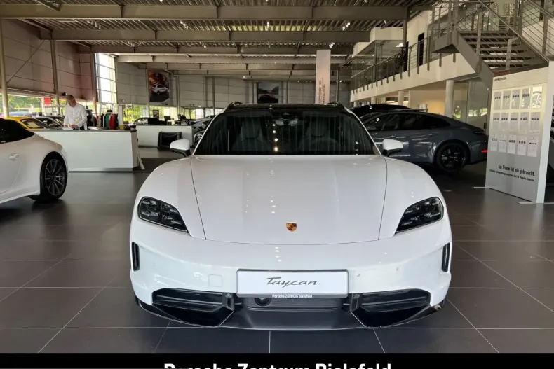 Porsche Taycan din 2025 cu 21.500 km - oferta POR261889 - foto 4