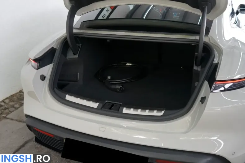 Porsche Taycan din 2022 cu 3.950 km - oferta POR261911 - foto 18