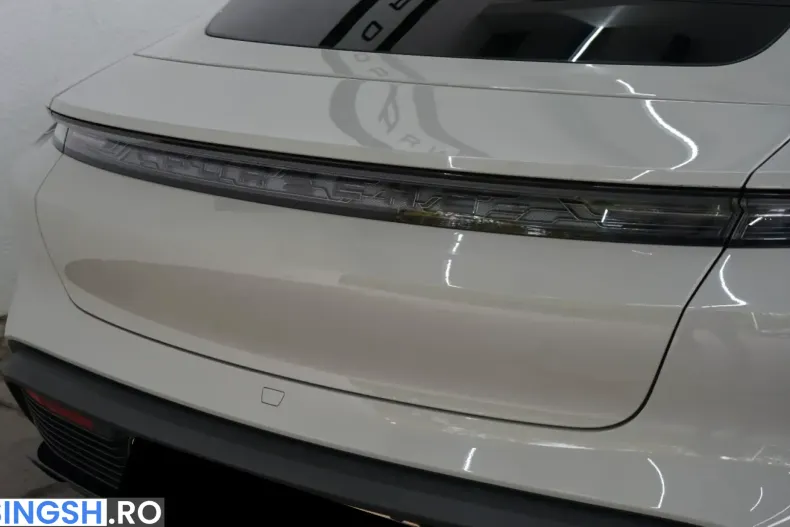 Porsche Taycan din 2022 cu 3.950 km - oferta POR261911 - foto 20