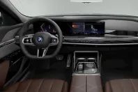 BMW 750 (Seria 7) din 2025 cu 53.450 km - oferta BMW261929 - foto 5
