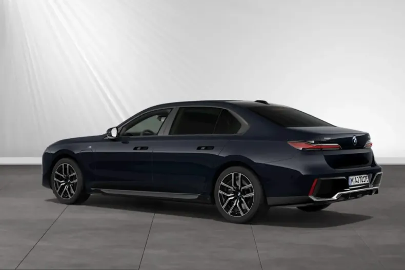 BMW 750 (Seria 7) din 2025 cu 53.450 km - oferta BMW261929 - foto 8